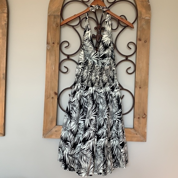 H&M palm print halter dress - Picture 3 of 6
